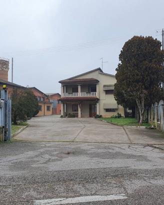 Immobile in asta di 4000 m² a San Pietro di Morubi