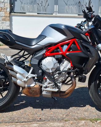 mv agusta brutale 800