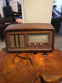 Radio Vintage anni 40 Vega originale