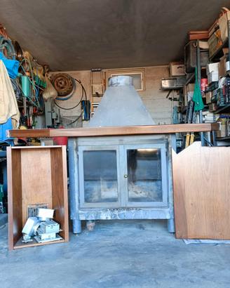 Camino ventilato a legna con inserti e accessori