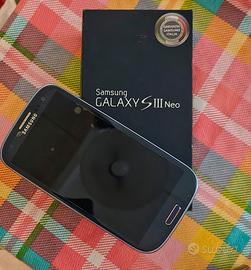 cellulare come nuovo