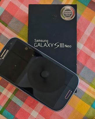 cellulare come nuovo
