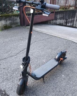 Ninebot by Segway F40I