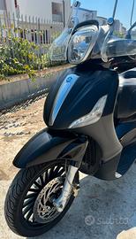 Piaggio Beverly 125
