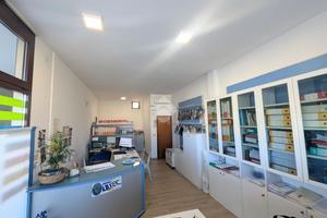 NEGOZIO A GORGO AL MONTICANO