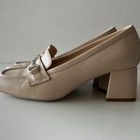 Mocassini beige con tacco Nero Giardini