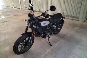 Ducati Scrambler 800 Icon Dark (2020)