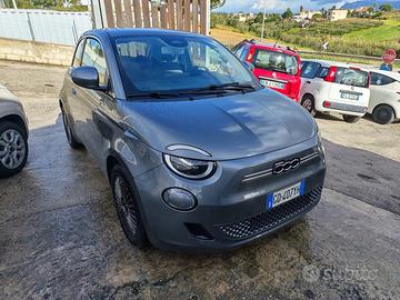 Fiat 500 500e La Prima