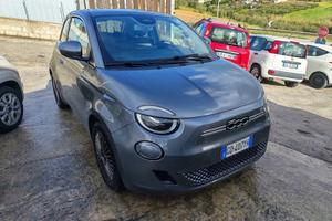 Fiat 500 500e La Prima