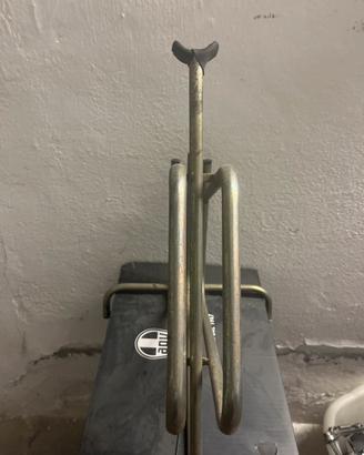 Cavalletto portabici vintage per bici da corsa