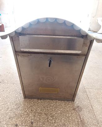 Cassetta postale
