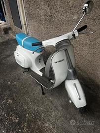 vespa 50 special