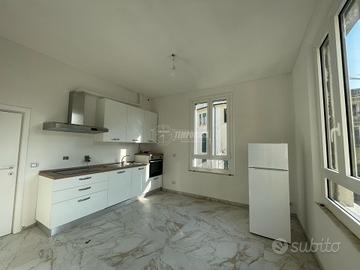 ST211 -APPARTAMENTO TRILOCALE RISTRUTTURATO