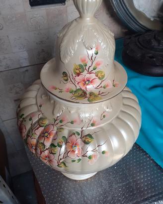 vaso con coperchio 