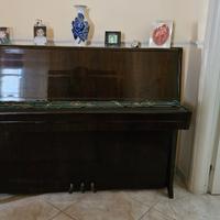 Pianoforte e mobile usato