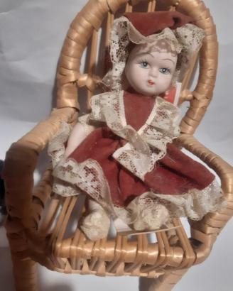 bambolina di porcellana di bisqui