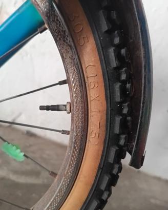 Titolo: Bicicletta bimbo/a 16 pollici Vintage Mult