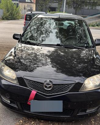 Mazda 2 DY 2005