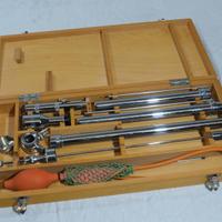 Antico strumento medico per colonscopia