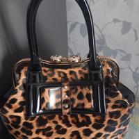 borsa in vernice con stampa ghepardo