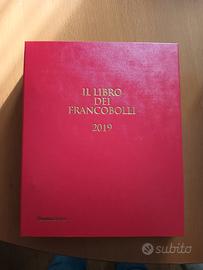 il libro dei francobolli 2019