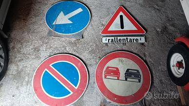 cartelli stradali vintage per uso decorativo
