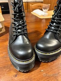 DR. martens