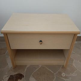 comodino per camera