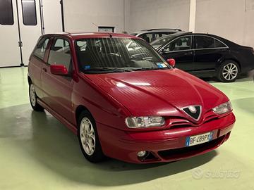 Alfa Romeo 145 2.0i 16V Twin Spark cat Quadrifogli