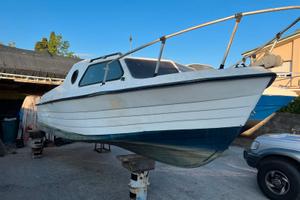 barca a motore Gobbi semicabinato 6 metri