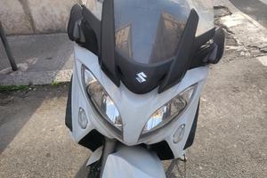 Suzuki Burgman 650