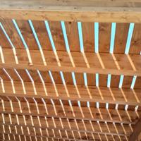 Struttura con doghe frangisole