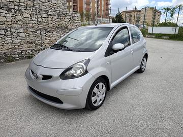 Toyota Aygo 1.0 12V VVT-i 5 porte 1 Proprietario, 
