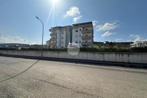 3 LOCALI A MONTALTO UFFUGO