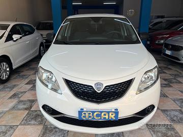 Lancia Ypsilon 0.9 TwinAir 85 CV 5 porte Metano Ec