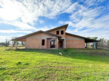 RUSTICO A VETRALLA