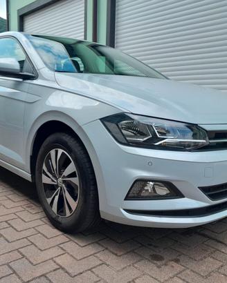 VOLKSWAGEN POLO VI SERIE 1.0 TSI 70 KW CON ALLESTI