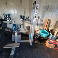 Macchina per finachi/glutei e gambe