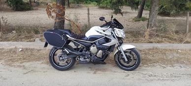 Moto xj6