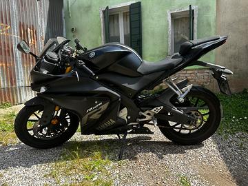 Yamaha YZF R125 - 2018