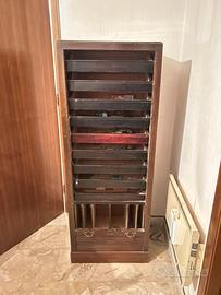 Cartelliera in legno