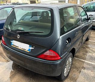 LANCIA Y per ricambi usati