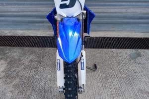 Cross yamaha
