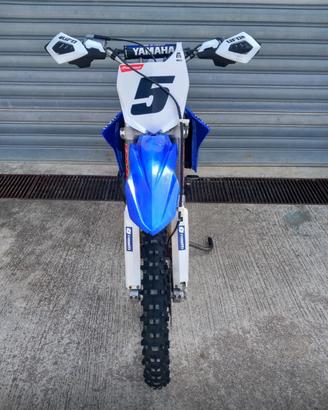 Cross yamaha