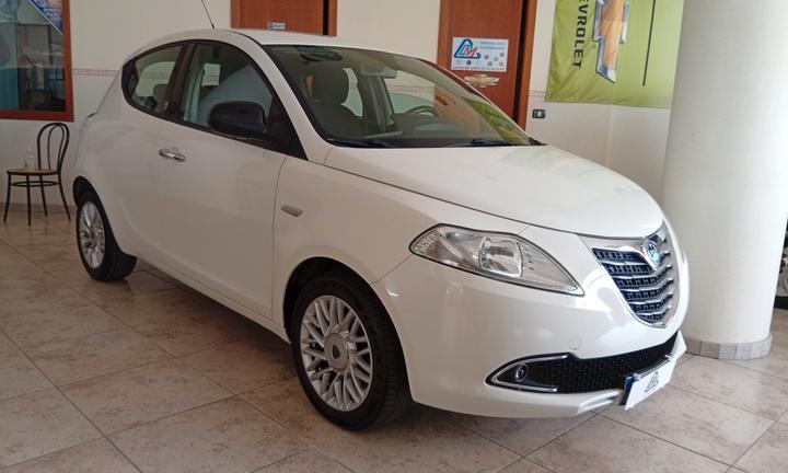 Lancia Ypsilon 1.2 69 CV 5 porte GPL Ecochic 30th 