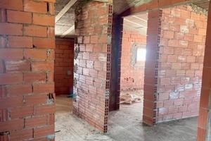 Donori: Mansarda da Personalizzare in Centro