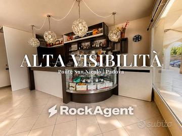 Attività / Licenza di 40 m² con 1 locale a Ponte S