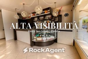 Attività / Licenza di 40 m² con 1 locale a Ponte S