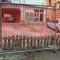 Cancello con ruota in acciaio zincato