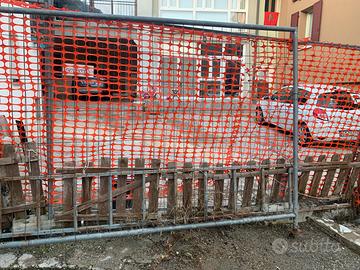 Cancello con ruota in acciaio zincato